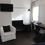 Boutique La Rinascente 호텔 3*