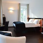Boutique La Rinascente 3*
